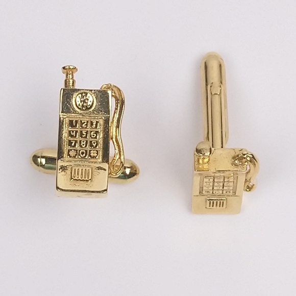 Cuff Links. - Picture 2 of 3